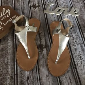 Louise et Cie Thong Sandals